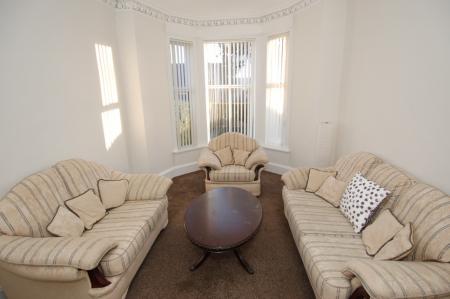 2 bedroom Flat to let in Keir Street, Bridge of Allan, Stirling, FK9