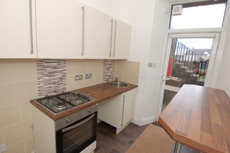 1 bedroom Flat to let in East Stirling Street., Alva, Clackmannanshire, FK12