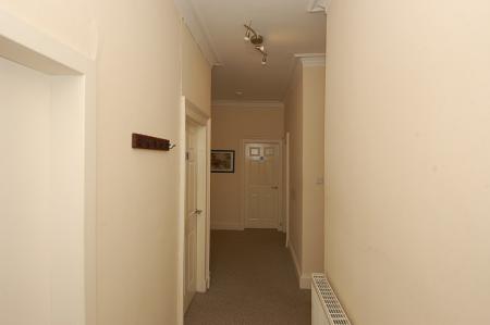 3 bedroom Flat to let in Port Street, Stirling Town, Stirling, FK8