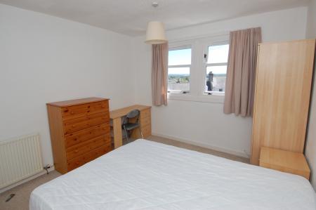 3 bedroom Semi-detached house to let in Harvey Wynd, Stirling, FK8