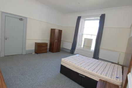 5 bedroom Semi-detached house to let in Viewfield Street, Stirling, FK8