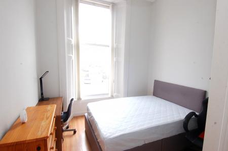 3 bedroom Flat to let in Dumbarton Road, Stirling Town, Stirling, FK8