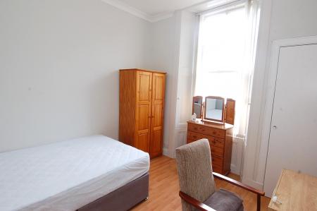 3 bedroom Flat to let in Dumbarton Road, Stirling Town, Stirling, FK8