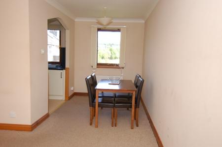 2 bedroom Flat to let in Carsaig Court, Bridge of Allan, Stirling, FK9