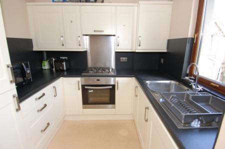 2 bedroom Flat to let in Carsaig Court, Bridge of Allan, Stirling, FK9