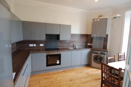 2 bedroom Flat to let in Union Street, Stirling Town, Stirling, FK8