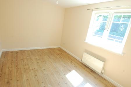 2 bedroom Flat to let in Clayhills Drive, Cambusbarron, Stirling, FK7