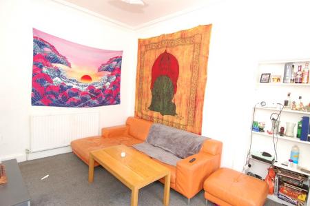 4 bedroom Flat to let in Queen Street, Stirling Town, Stirling, FK8