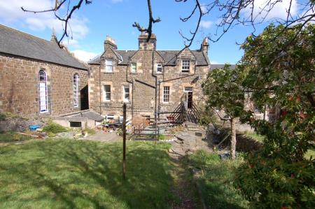 4 bedroom Flat to let in Queen Street, Stirling Town, Stirling, FK8