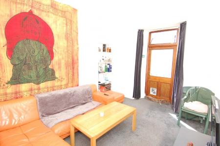 4 bedroom Flat to let in Queen Street, Stirling Town, Stirling, FK8