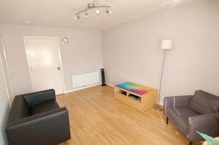 2 bedroom Flat to let in Upper Craigs, Stirling, FK8