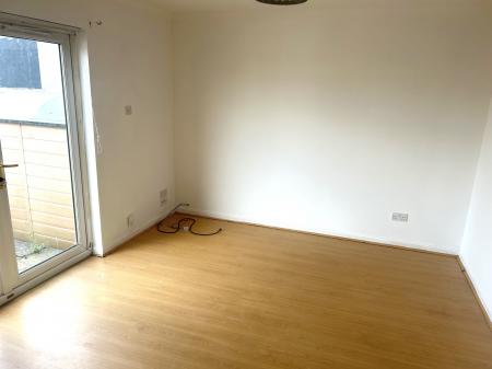 3 bedroom Semi-detached house to let in Clark Street, Bannockburn, Stirling, FK7