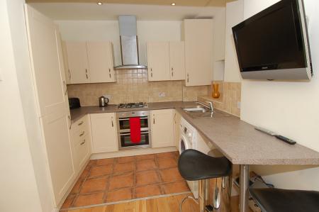 2 bedroom Flat to let in Queen Street, Stirling, FK8