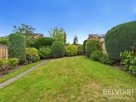 4 bedroom Detached house for sale in Chestnut Close, Stafford, ST18