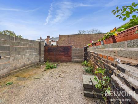 3 bedroom Terraced House for sale in Chilton Street, Heron Cross, Stoke On Trent, ST4