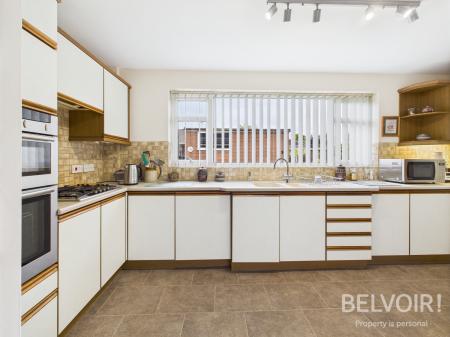 4 bedroom Detached house for sale in Diamond Ridge, Barlaston, ST12