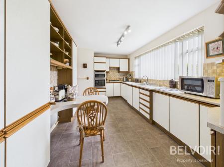 4 bedroom Detached house for sale in Diamond Ridge, Barlaston, ST12