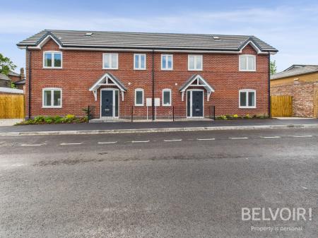 3 bedroom Semi-detached house for sale in Garden Street, Newcastle Under Lyme, ST5