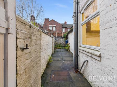 2 bedroom Terraced House for sale in John Street, Newcastle Under Lyme, ST5