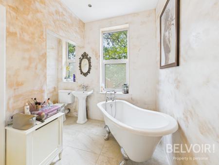 6 bedroom Detached house for sale in Moss Lane, Yarnfield, Stone, ST15