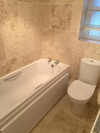 2 bedroom Flat for sale in Oulton Road, Stone, ST15