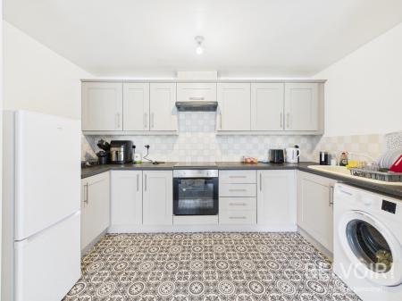 2 bedroom Flat for sale in West Avenue, Hartshill, Stoke On Trent, ST4