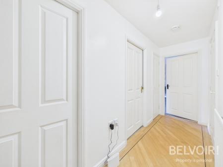 2 bedroom Flat for sale in West Avenue, Hartshill, Stoke On Trent, ST4