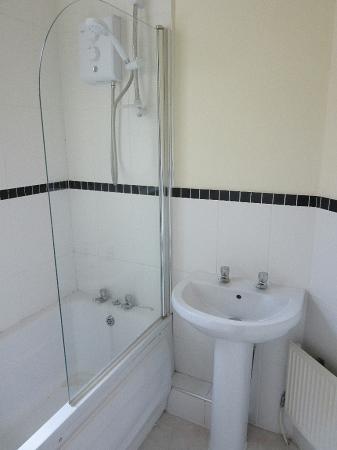 3 bedroom Terraced House for sale in Oxford Gardens, Stafford, ST16