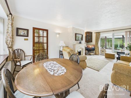 3 bedroom Detached house for sale in Heather Crescent, Meir Heath, Stoke On Trent, ST3