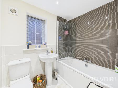 6 bedroom Detached house for sale in Rutland Close, Yarnfield, Stone, ST15