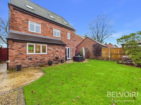 6 bedroom Detached house for sale in Rutland Close, Yarnfield, Stone, ST15