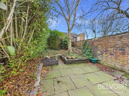 2 bedroom Terraced House for sale in West Brampton, Newcastle Under Lyme, ST5