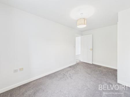 3 bedroom Town house to let in Navigation Loop, Stone, ST15