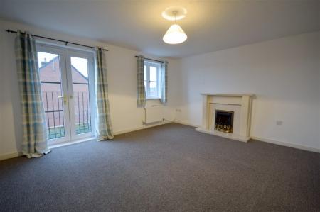 3 bedroom Town house to let in Navigation Loop, Stone, ST15