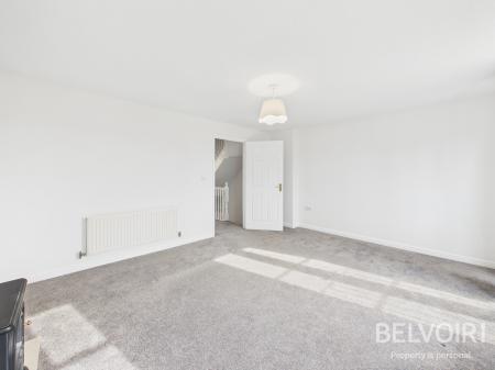 3 bedroom Town house to let in Navigation Loop, Stone, ST15