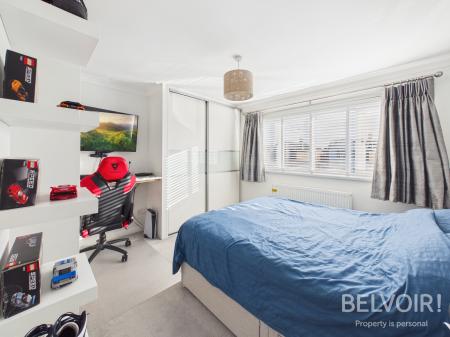 4 bedroom Detached house for sale in Clevedon Avenue, Stafford, ST17