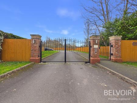 3 bedroom Bungalow for sale in Tenby Drive, Stafford, ST16