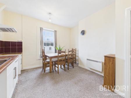 2 bedroom Flat to let in Market Place, Uttoxeter, ST14