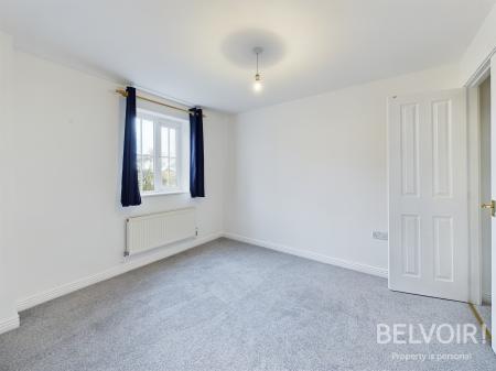 4 bedroom Town house to let in Navigation Loop, Stone, ST15