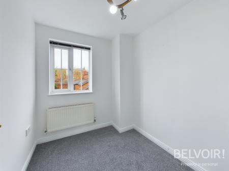 4 bedroom Town house to let in Navigation Loop, Stone, ST15