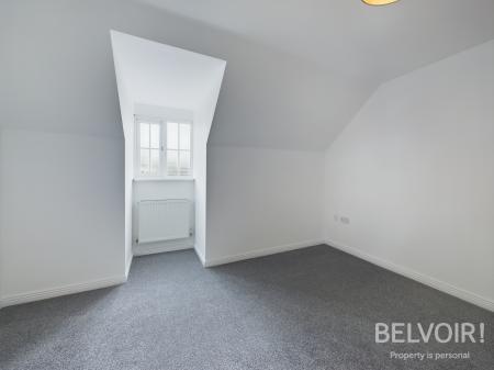 4 bedroom Town house to let in Navigation Loop, Stone, ST15