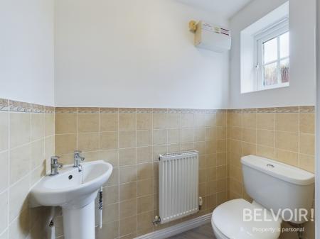 4 bedroom Town house to let in Navigation Loop, Stone, ST15