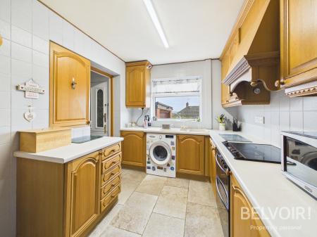 2 bedroom Bungalow for sale in Blythe Avenue, Meir Heath, Stoke On Trent, ST3