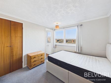 5 bedroom Terraced House for sale in Princes Road, Stoke On Trent, ST4