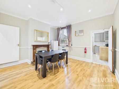 5 bedroom Terraced House for sale in Princes Road, Stoke On Trent, ST4