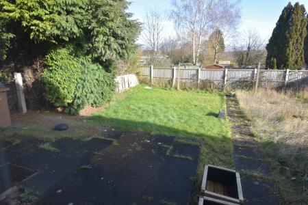 1 bedroom Flat to let in Green Close, Stone, ST15
