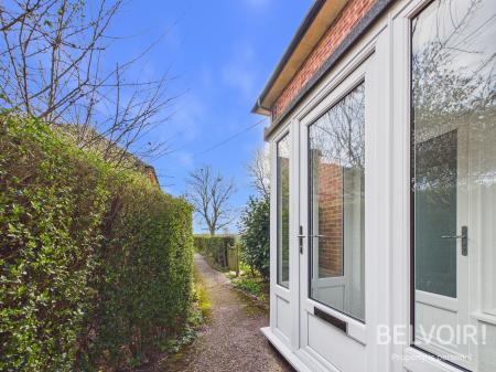 2 bedroom Flat for sale in Thistley Hough, Penkhull, Stoke On Trent, ST4