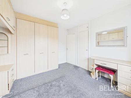 2 bedroom Flat for sale in Thistley Hough, Penkhull, Stoke On Trent, ST4