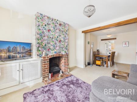 2 bedroom Terraced House to let in Station Road, Stone, ST15