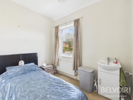 2 bedroom Terraced House to let in Station Road, Stone, ST15